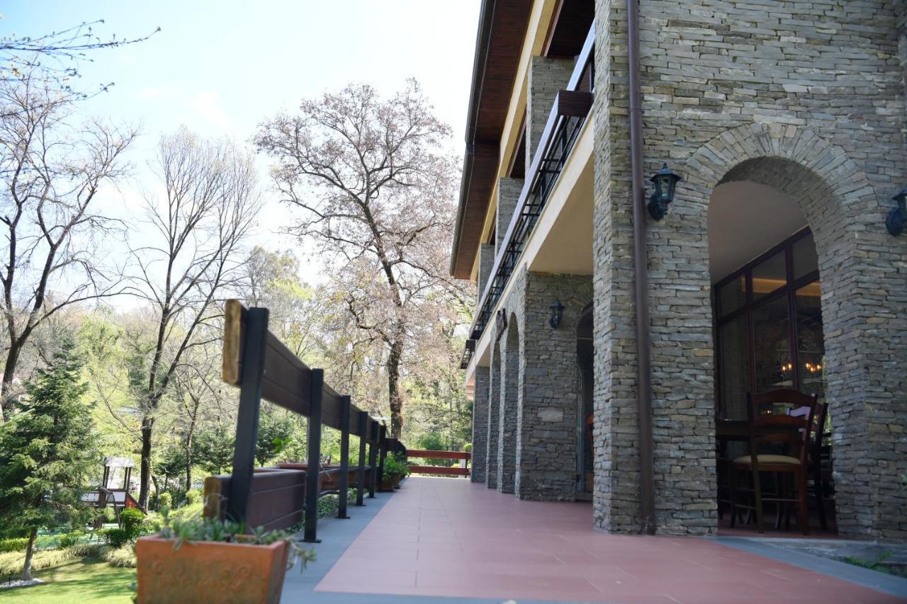 Hotel Restaurant Dreri Tirana Exterior foto